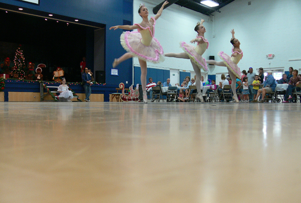 xmas lester ballet 12-07 ln
