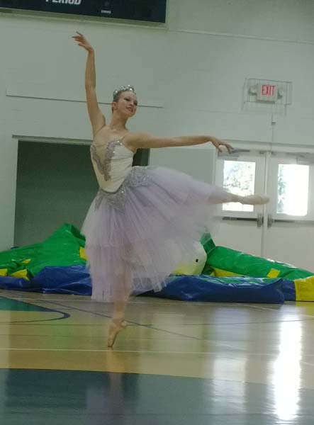 amicc-dancer-2-jg-121113