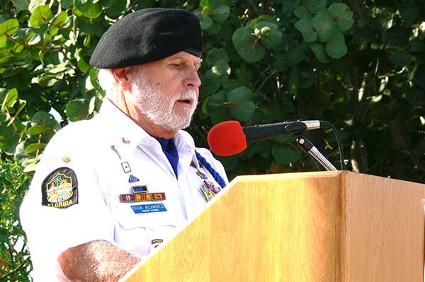 vets-day-alvarez-111914-ln