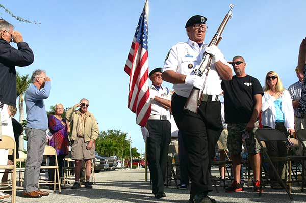 vets-day-colors-111914-ln