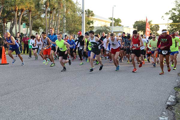 011415-dolphin-dash-5K-start-KRL