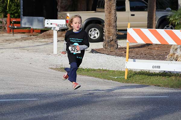 011415-dolphin-dash-fun-run-Frankie-Coleman-KRL