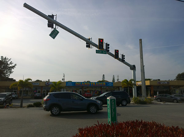hb-traffic-light-2-jg-012815