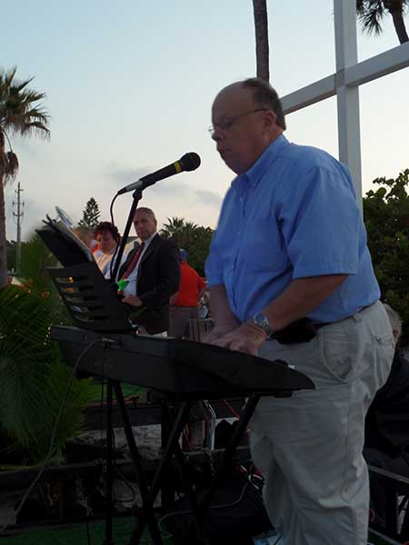 easter-sunrise-music-040815-ks