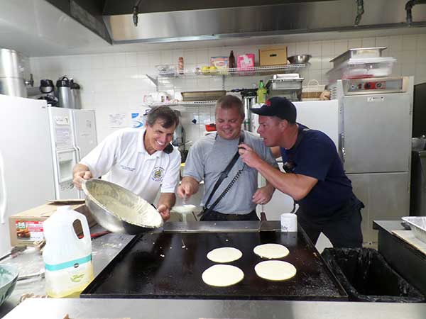 center-pancake-cooking-081915-ks