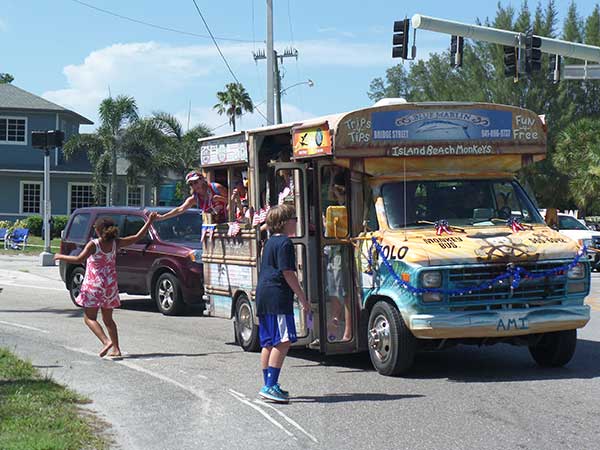 july-parade-monkey-bus-070616-ks