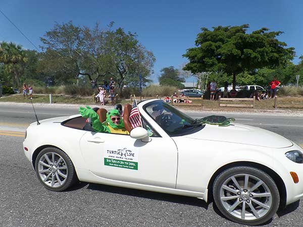 july-parade-turtles-070616-ks