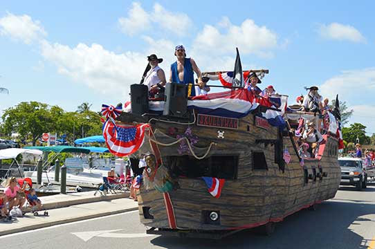 parade-privateers1-MAIN-070616-ce